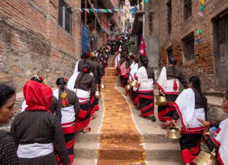 How Cultural Immersion Enhances Travel Experiences Cultural Immersion