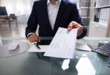 Managing Cheque Dishonour Cases With the best Cheque Bounce Lawyer for karkardooma Court best Cheque Bounce Lawyer for karkardooma Court